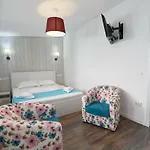 Apartment Stanford