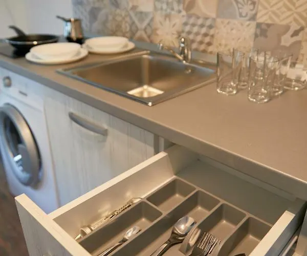 Stanford 布加勒斯特